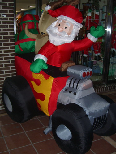 Tractor Santa