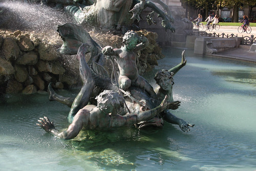 Bordeaux Fountain