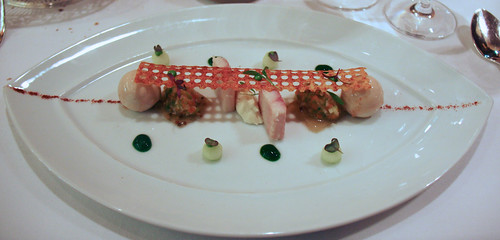 Comme Chez Soi - Duet of smoked eel, horse radish cream, granny smith